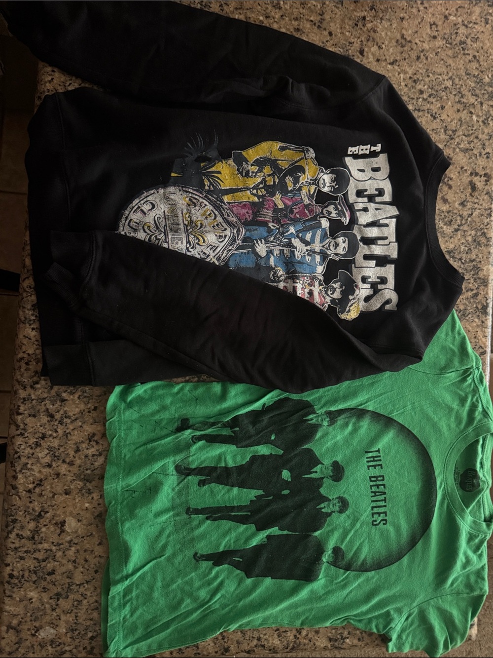 The Beatles shirt and sweatshirt combo - Black & Green